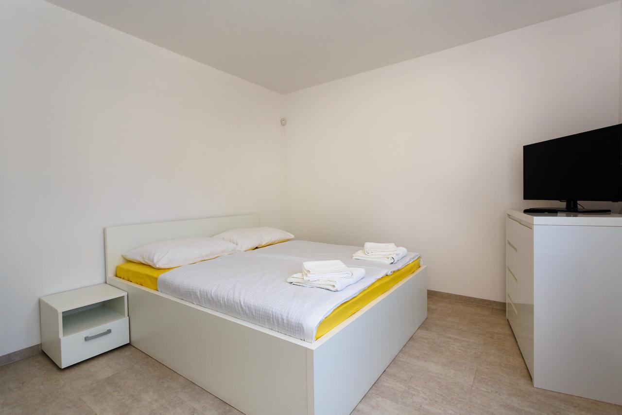 Apartments Vlado Крк Экстерьер фото