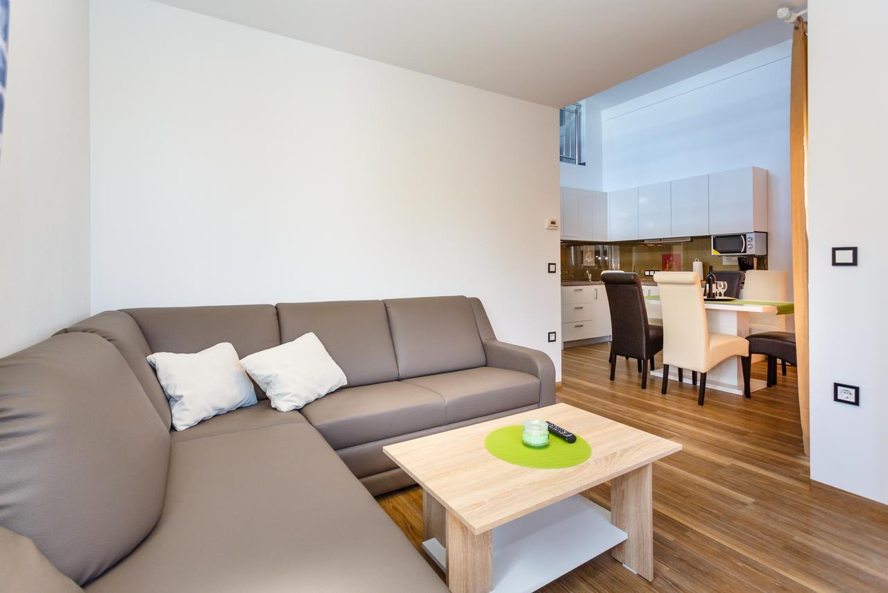 Apartments Vlado Крк Экстерьер фото
